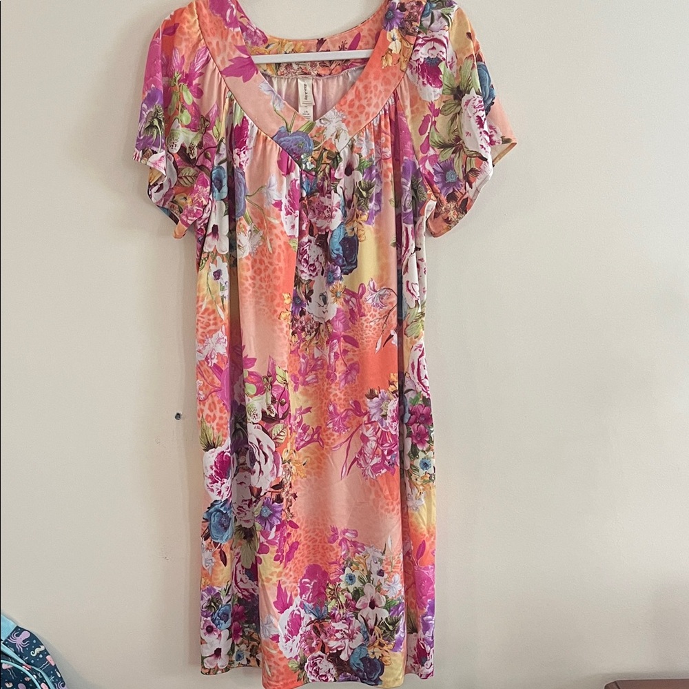 White Stag Colorful Floral Nightgown Muumuu Psychedelic Bright Animal Print L‎